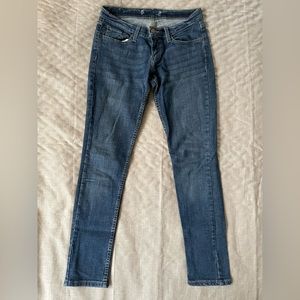 Levi’s Straight Leg Jeans